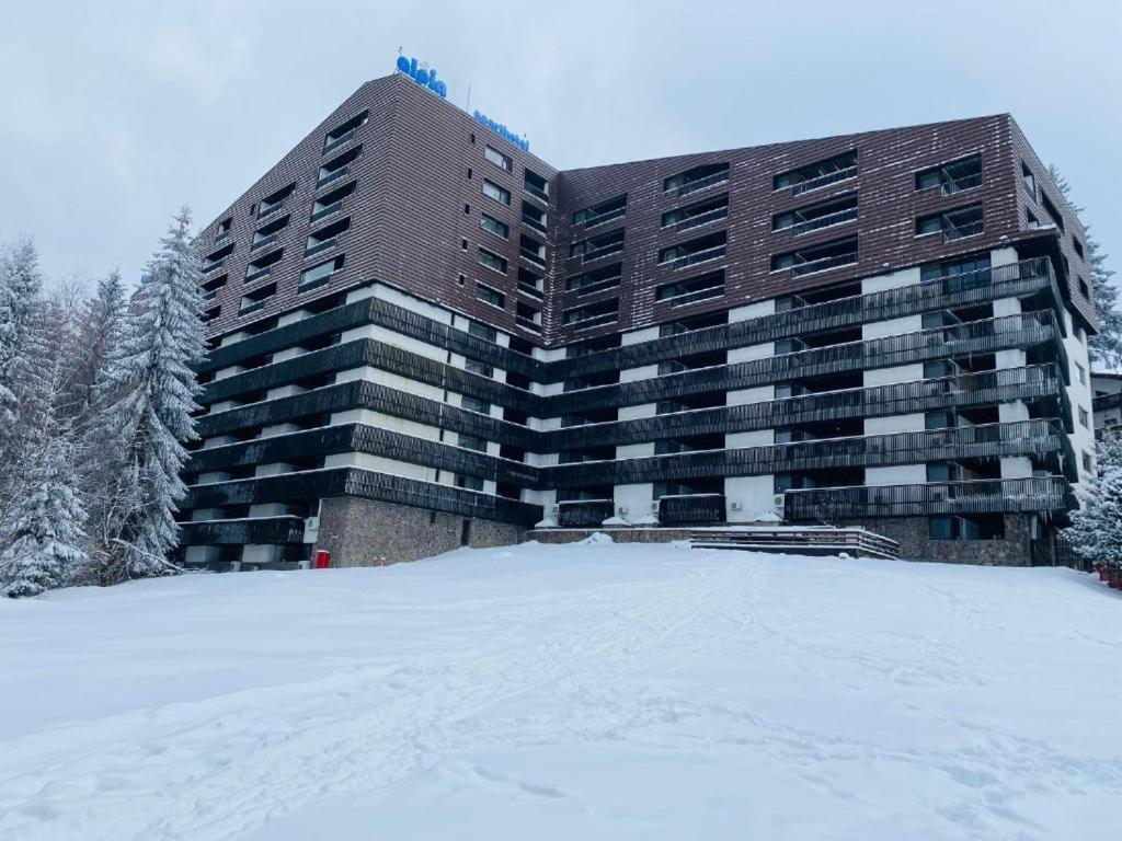 Alpin Resort Hotel - Apartamentele 2403-2404- Proprietate Administrata De Gazda Privata Brassópojána Kültér fotó
